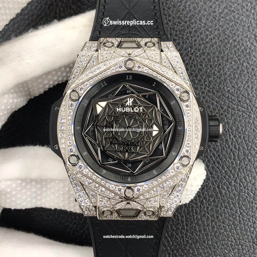 Hublot Big Bang 415.NX.1112.VR.1704.MXM17 WWF Factory Black Dial