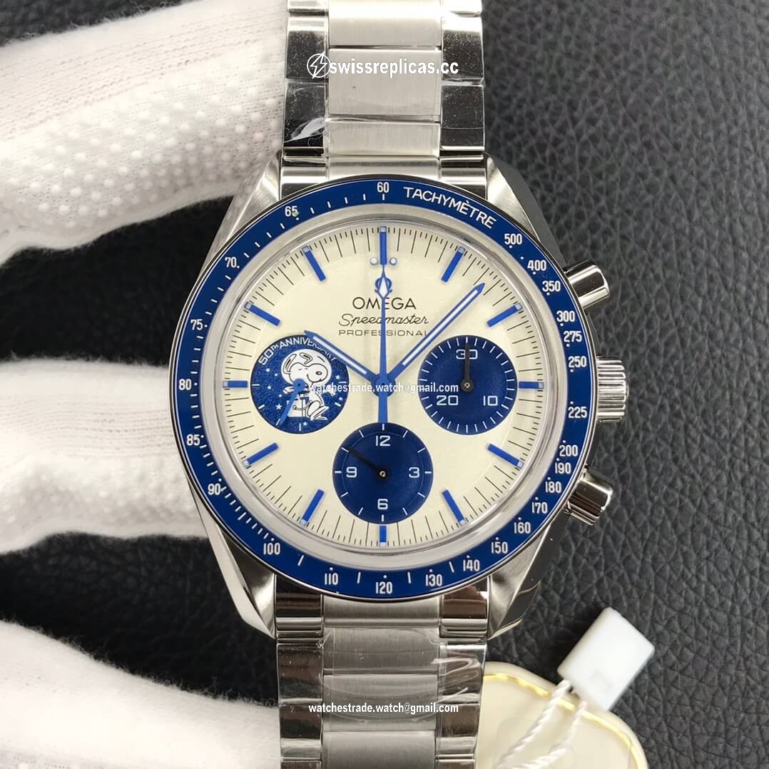 Omega Speedmaster Snoopy Award 310.32.42.50.02.001 OM Factory Silver Dial