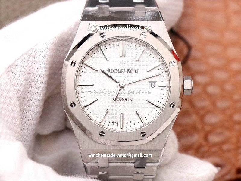Audemars Piguet Royal Oak 15400ST.OO.1220ST.02 ZF Factory White Dial