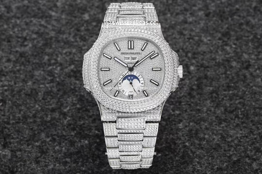 Patek Philippe Nautilus 5726/1A-014 R8 Factory Gypsophila Silver Diamond