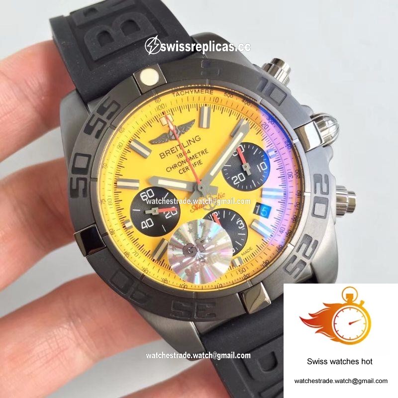Breitling Chronomat 44 Blacksteel MB0111C3/I531/262S/M20DSA.2 GF Factory Yellow Dial 2
