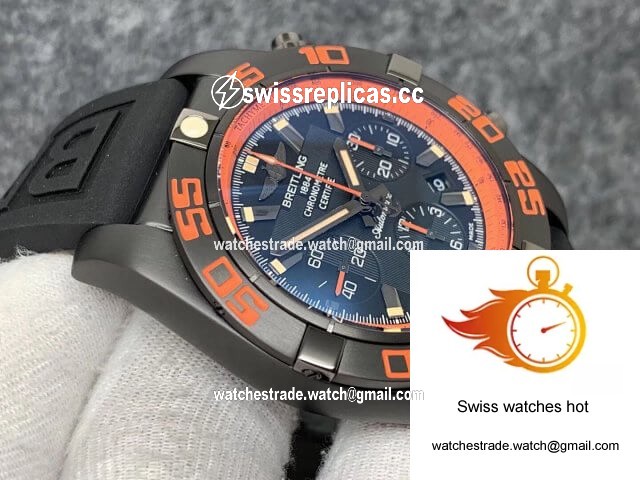 Breitling Chronomat B01 MB0111C2.BD07.153S.M20D.2 GF Factory Black Dial 3