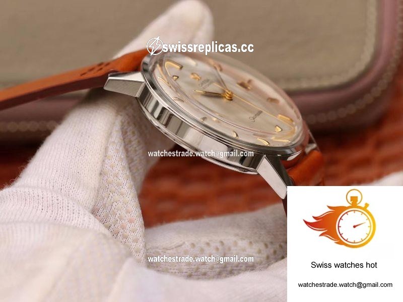 Omega Seamaster Hippocampus 30 Series White Dial 4