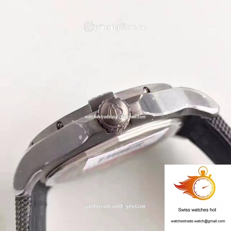 Breitling Avenger Blackbird 44 V1731110/BD74/109W/M20BASA.1 GF Factory Black Dial 5