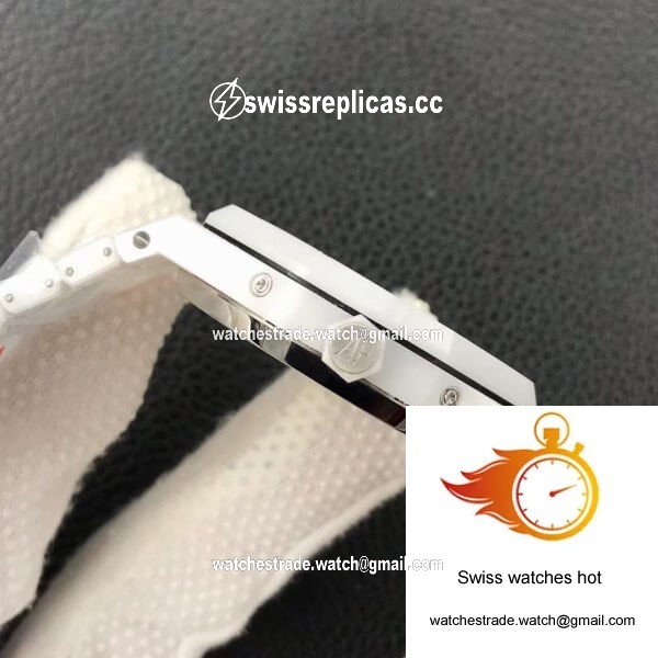 Audemars Piguet Royal Oak Mens 26579CB.OO.1225CB.01 SWISS Cal.5134 Movement 41mm APS Factory 5