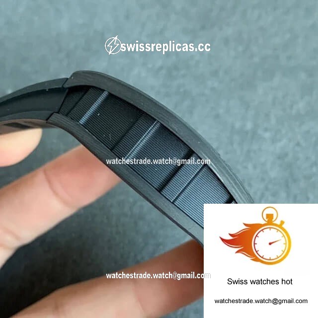 Richard Mille RM055 KV Factory V2 Carbon Fiber Black Rubber Strap 5