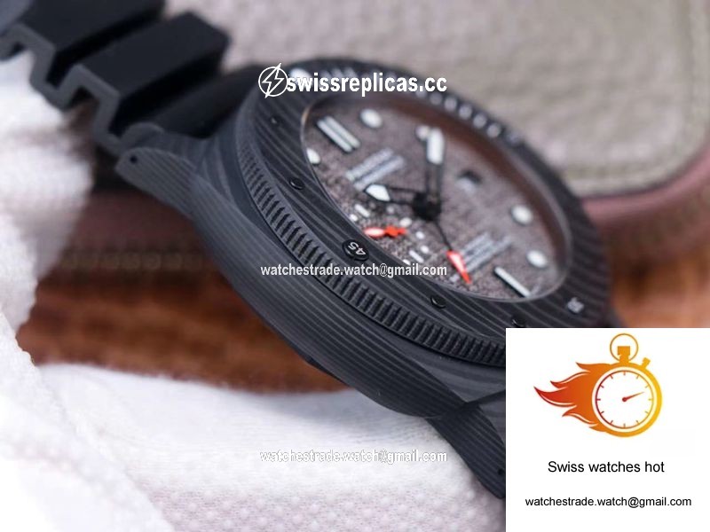 Panerai Submersible Luna Rossa PAM01039 VS Factory Black Carbon 5