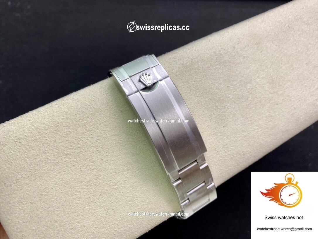 Rolex Submariner 126610 41MM Clean Factory Green Dial 9